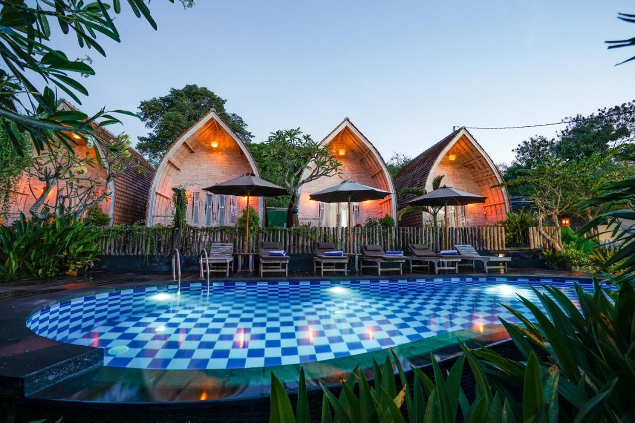 Unicorn Bungalow Batununggul Exterior photo