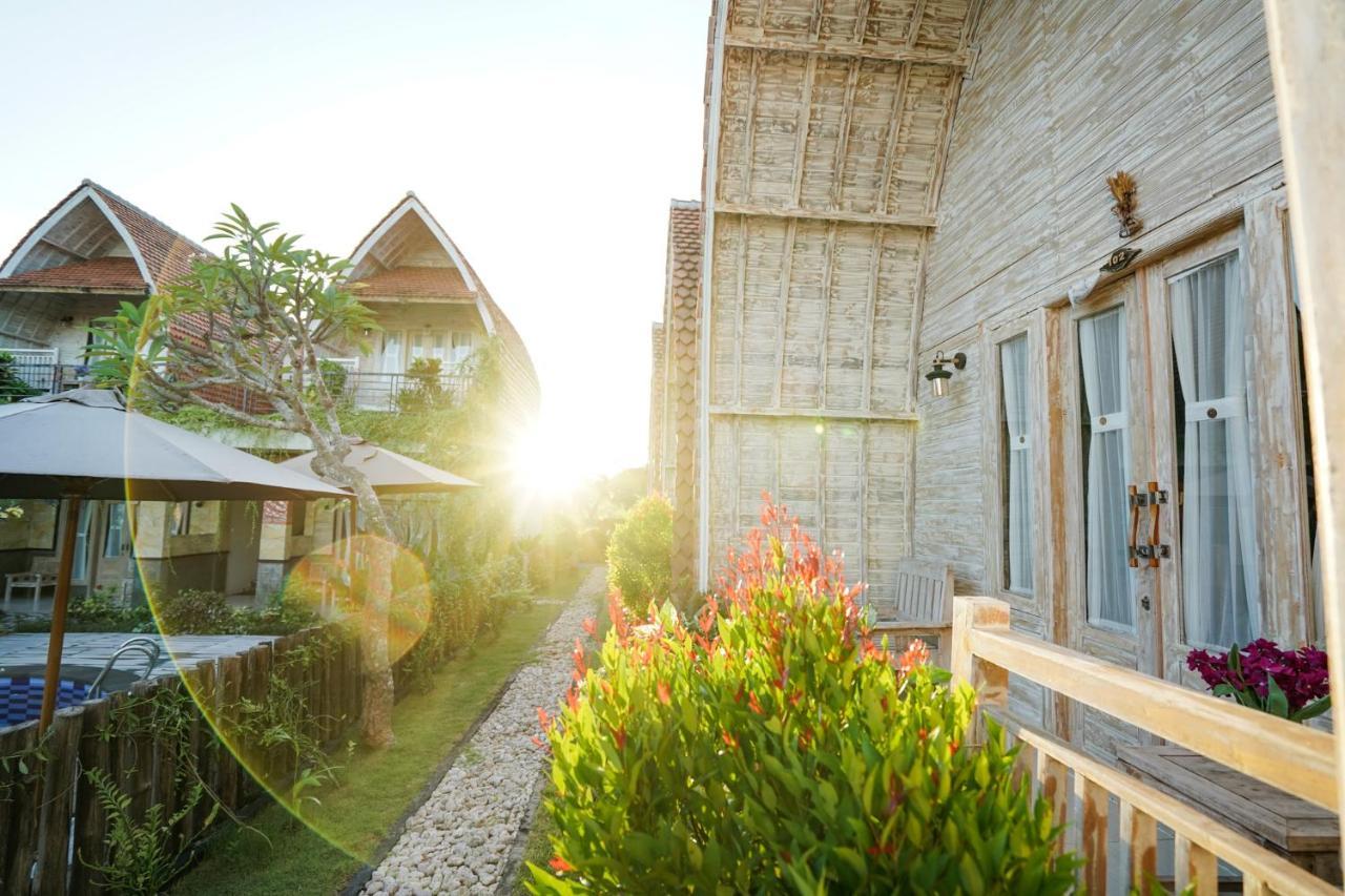 Unicorn Bungalow Batununggul Exterior photo