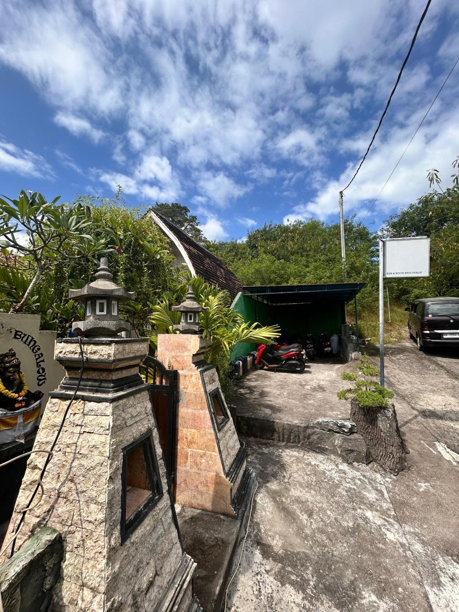 Unicorn Bungalow Batununggul Exterior photo